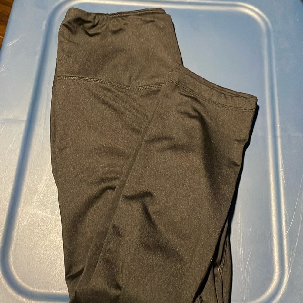 Velocity leggings size medium